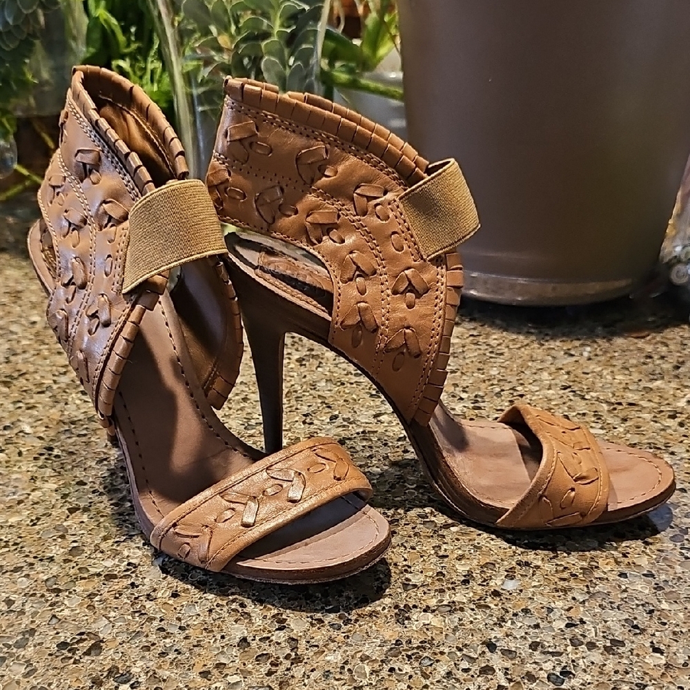 Tory Burch  Tan Women's Heels